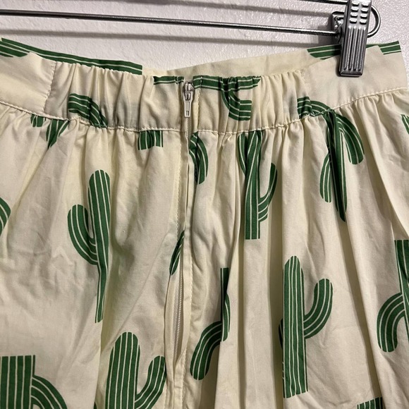 ModCloth Cactus Skater Skirt Mini Cotton Ivory Medium - Picture 3 of 5